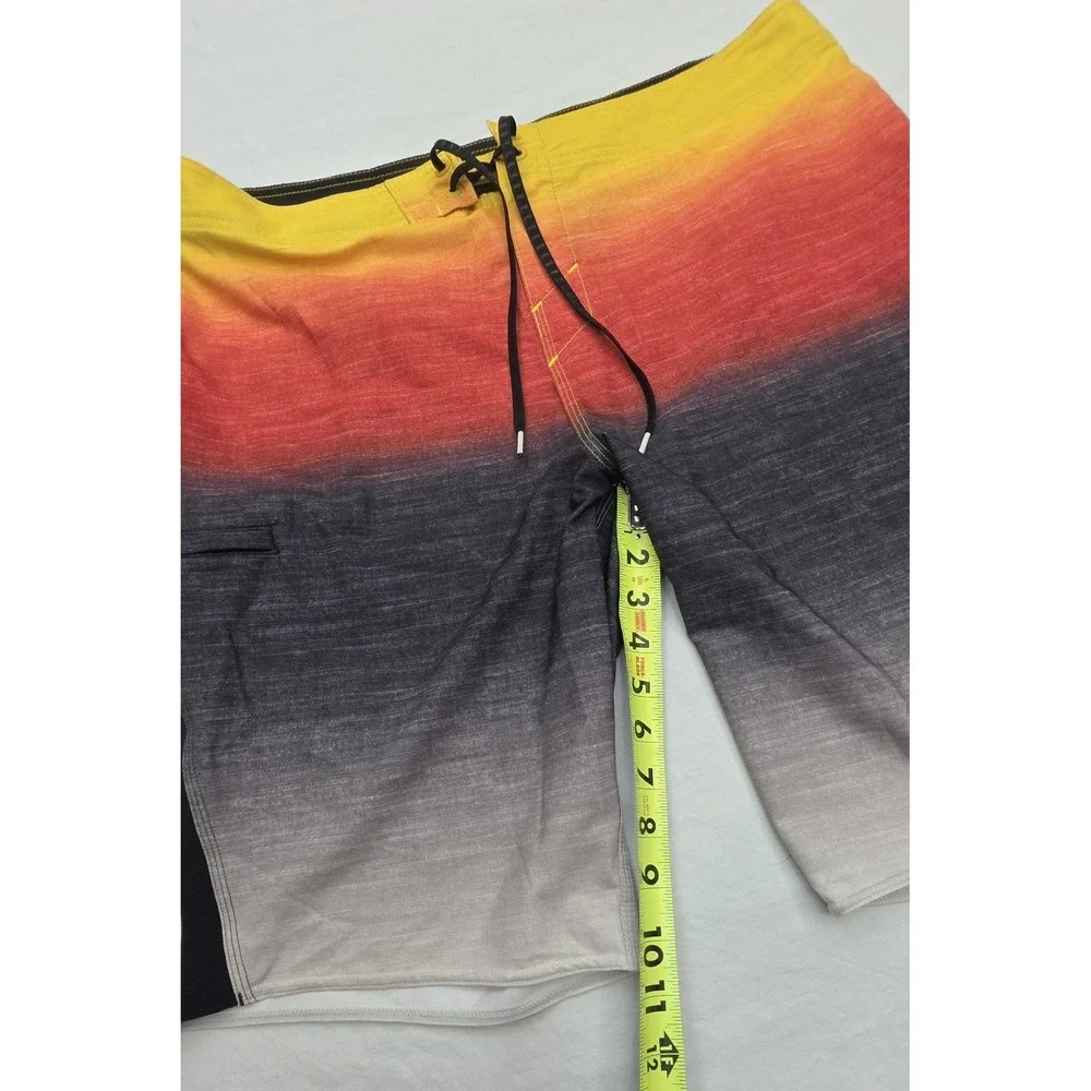 O'Neill Superfreak Multicolored Board Shorts Men's Size 34